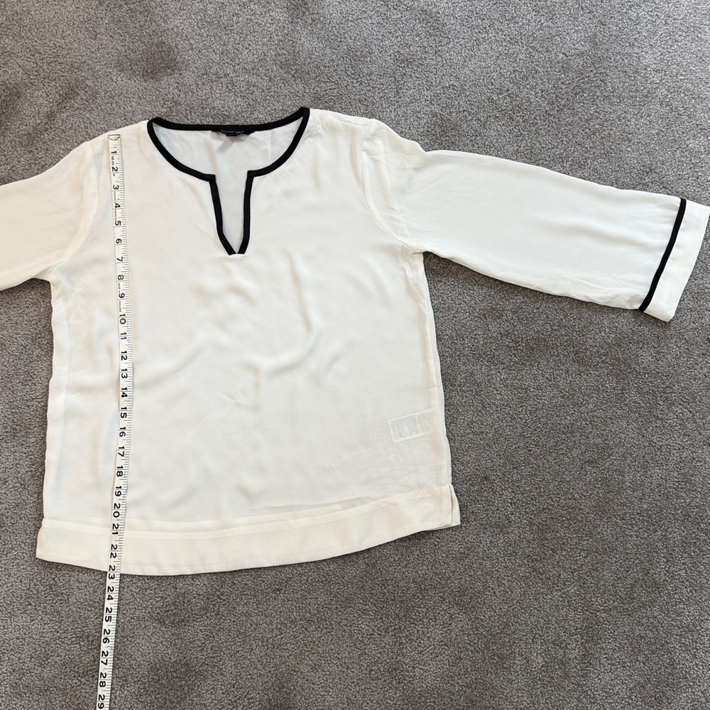 Banana Republic White/Ceam Chiffon Blouse with Black Trim SZ S - Picture 6 of 8